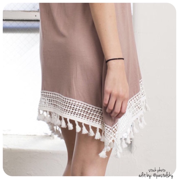 🆕 APRIL SPIRIT pom pom t-shirt dress - Picture 4 of 4